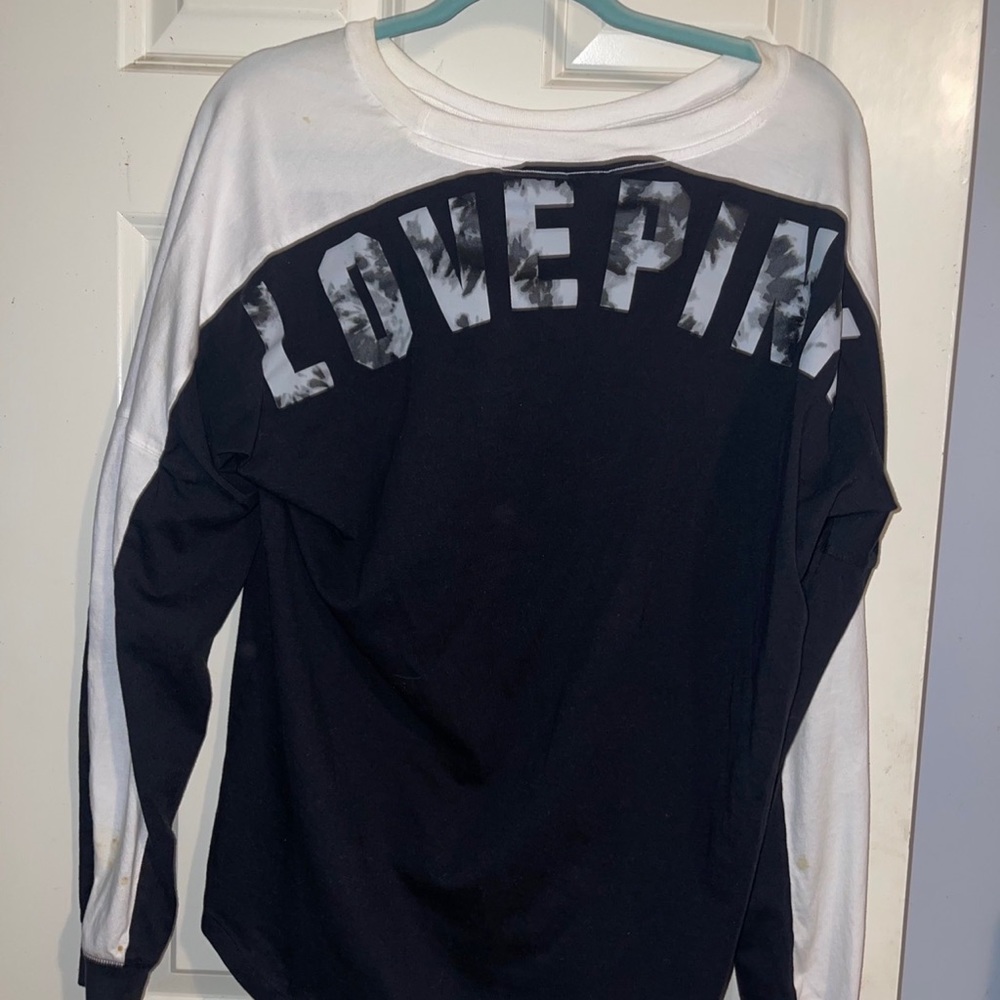 Pink by Victoria Secret top in Womens size large.